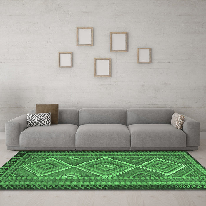 Machine Washable Persian Emerald Green Traditional Area Rugs in a Living Room,, wshtr1350emgrn