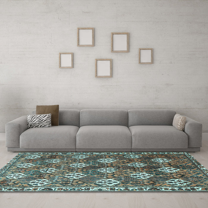 Machine Washable Persian Light Blue Traditional Rug in a Living Room, wshtr1353lblu