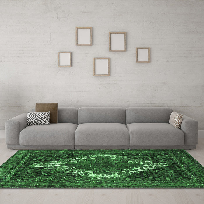 Machine Washable Persian Emerald Green Traditional Area Rugs in a Living Room,, wshtr1356emgrn