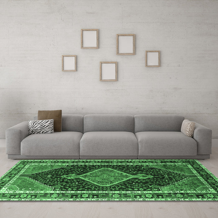 Machine Washable Persian Emerald Green Traditional Area Rugs in a Living Room,, wshtr1358emgrn