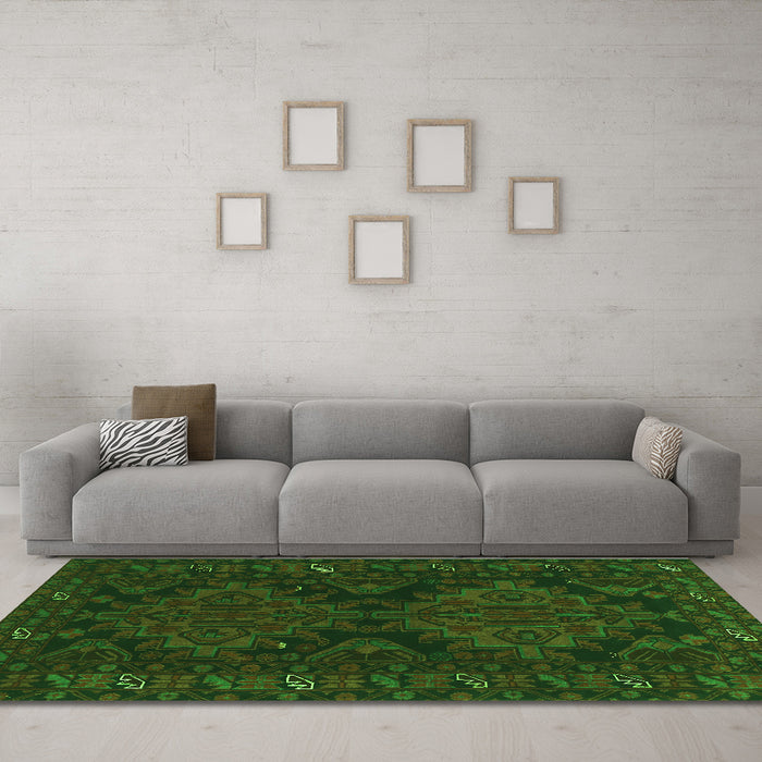 Machine Washable Persian Green Traditional Area Rugs in a Living Room,, wshtr1359grn