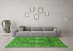 Machine Washable Medallion Green Traditional Area Rugs in a Living Room,, wshtr135grn