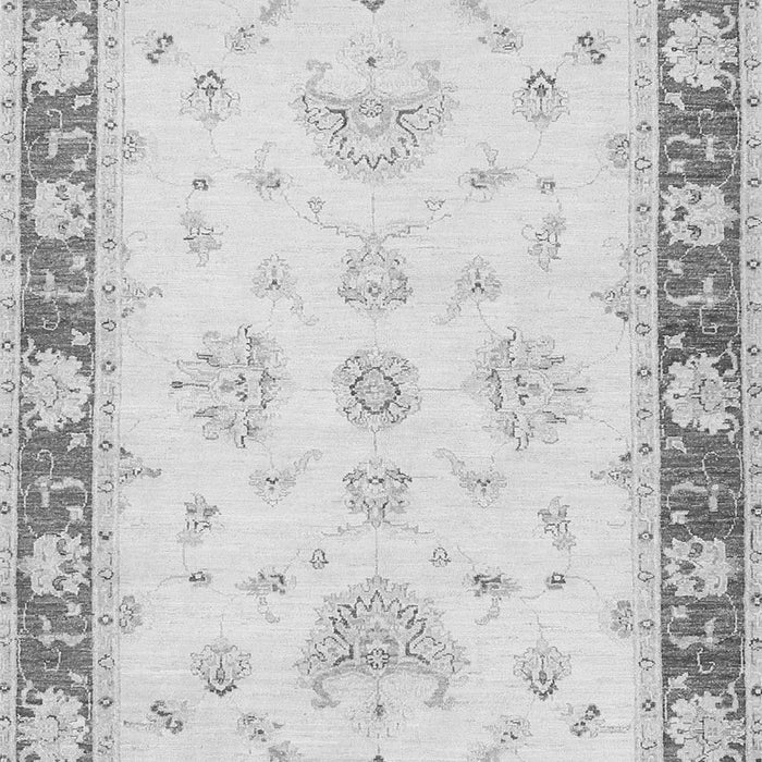 Serging Thickness of Machine Washable Oriental Gray Traditional Rug, wshtr1362gry