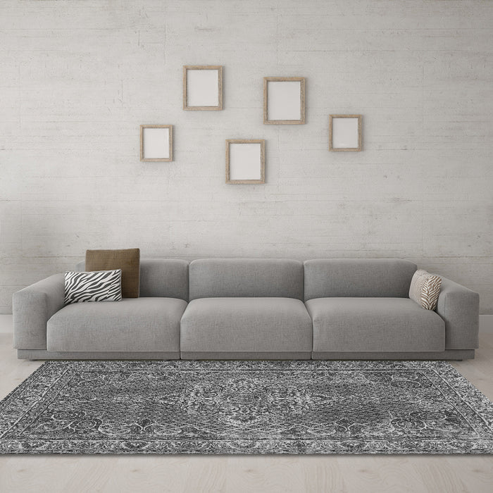 Machine Washable Persian Gray Traditional Rug in a Living Room,, wshtr1366gry