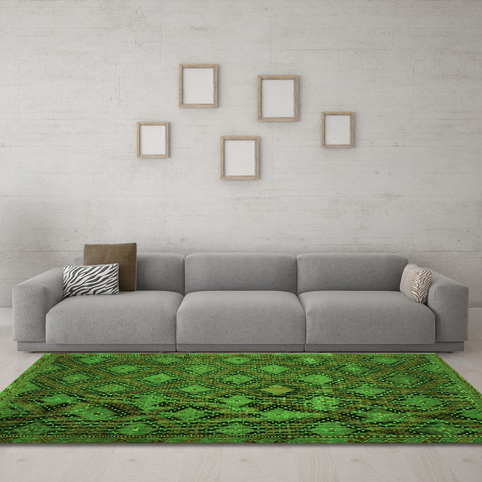 Machine Washable Persian Green Traditional Area Rugs in a Living Room,, wshtr1368grn