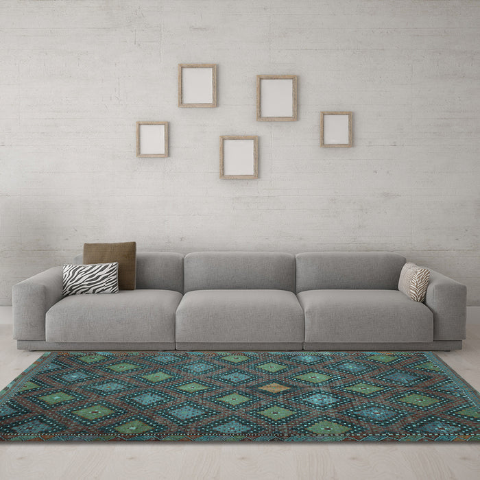 Machine Washable Persian Light Blue Traditional Rug in a Living Room, wshtr1368lblu