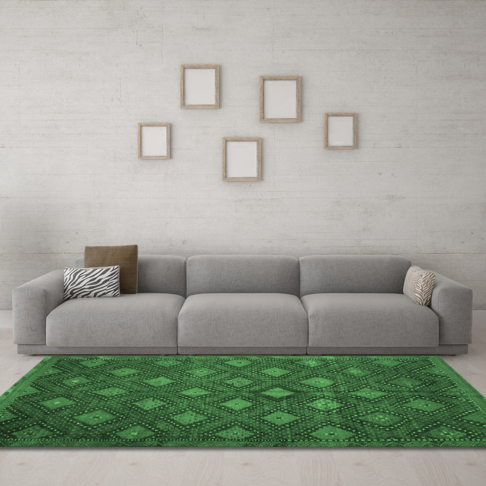 Machine Washable Persian Emerald Green Traditional Area Rugs in a Living Room,, wshtr1368emgrn