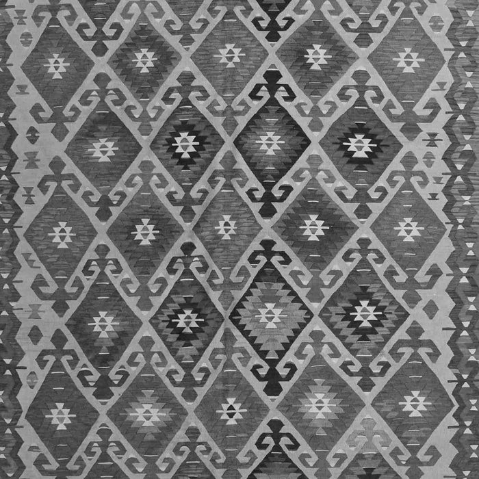 Serging Thickness of Machine Washable Persian Gray Traditional Rug, wshtr1373gry