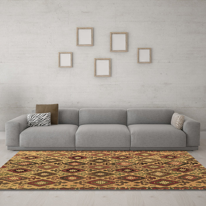 Machine Washable Persian Brown Traditional Rug in a Living Room,, wshtr1373brn