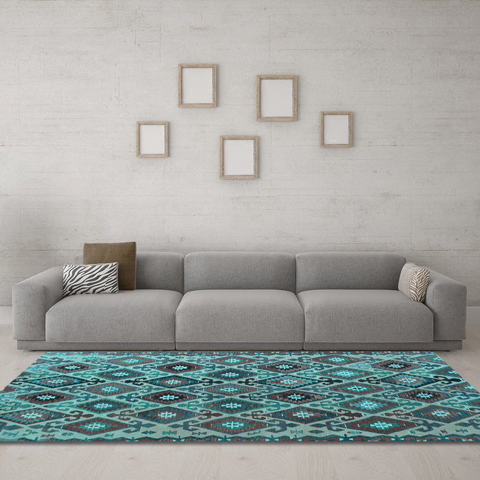 Machine Washable Persian Light Blue Traditional Rug in a Living Room, wshtr1373lblu