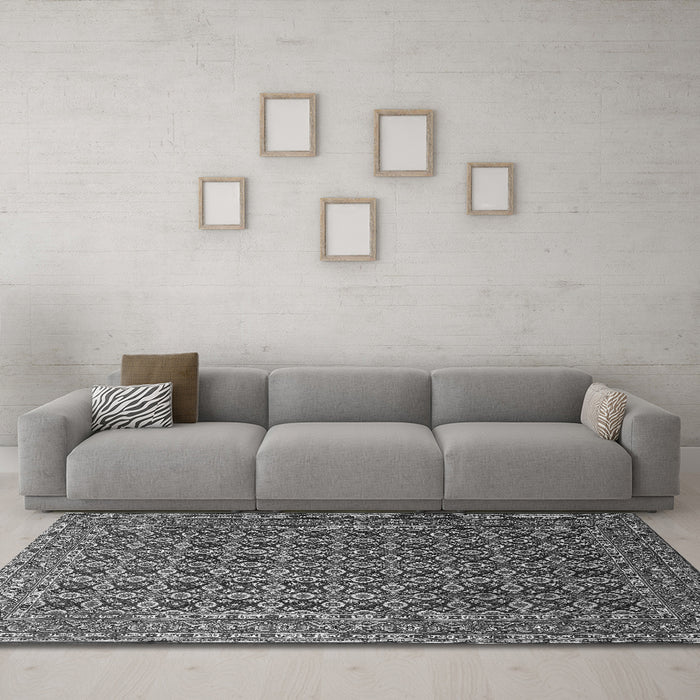 Machine Washable Persian Gray Traditional Rug in a Living Room,, wshtr1375gry