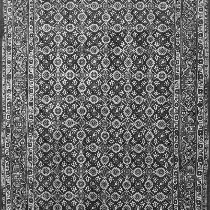 Serging Thickness of Machine Washable Persian Gray Traditional Rug, wshtr1375gry
