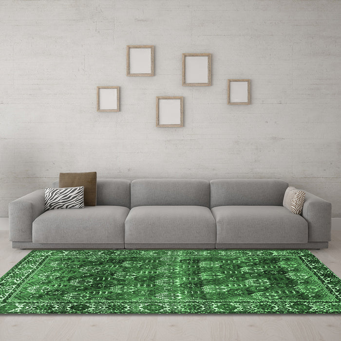 Machine Washable Persian Emerald Green Traditional Area Rugs in a Living Room,, wshtr1377emgrn
