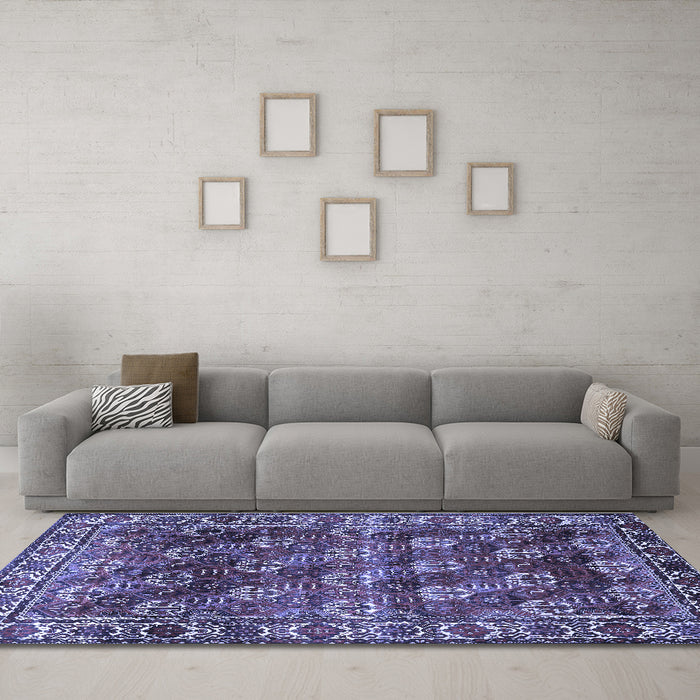 Machine Washable Persian Blue Traditional Rug in a Living Room, wshtr1377blu
