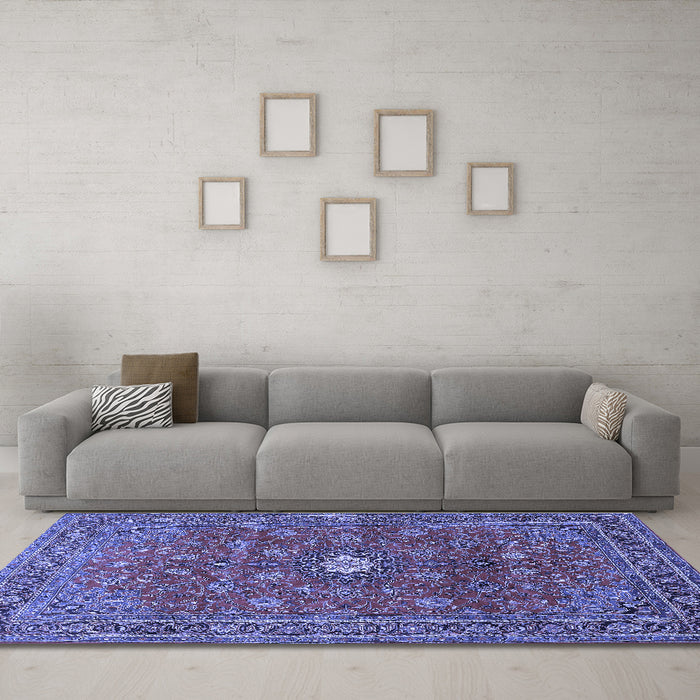 Machine Washable Persian Blue Traditional Rug in a Living Room, wshtr1382blu