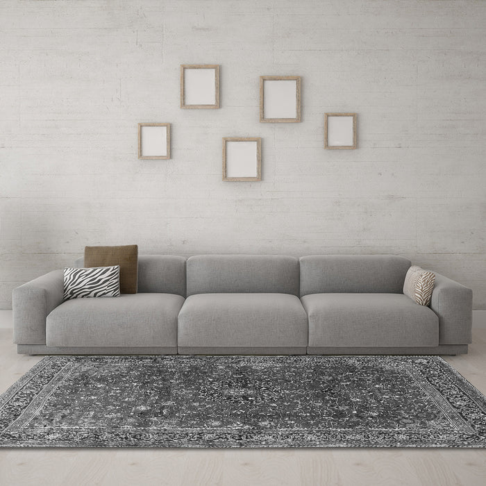 Machine Washable Persian Gray Traditional Rug in a Living Room,, wshtr1383gry