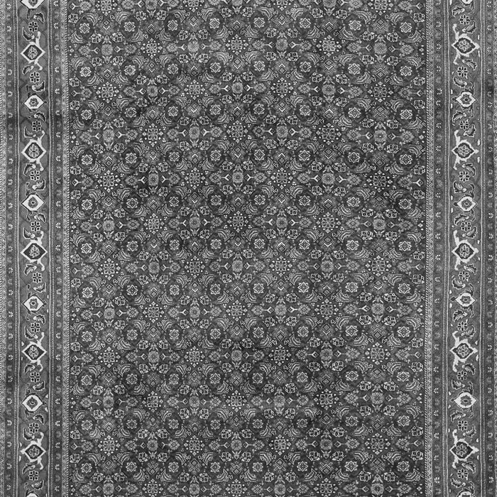 Serging Thickness of Machine Washable Persian Gray Traditional Rug, wshtr1384gry