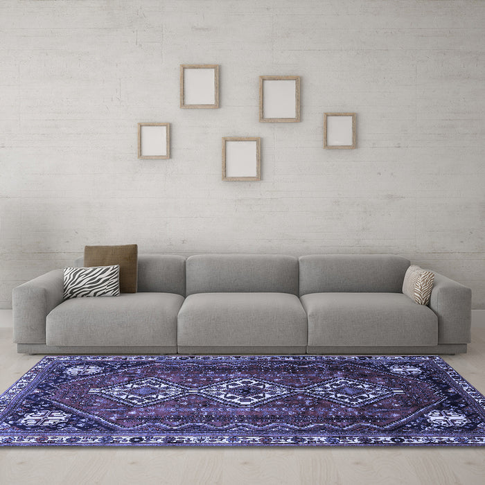 Machine Washable Persian Blue Traditional Rug in a Living Room, wshtr1387blu