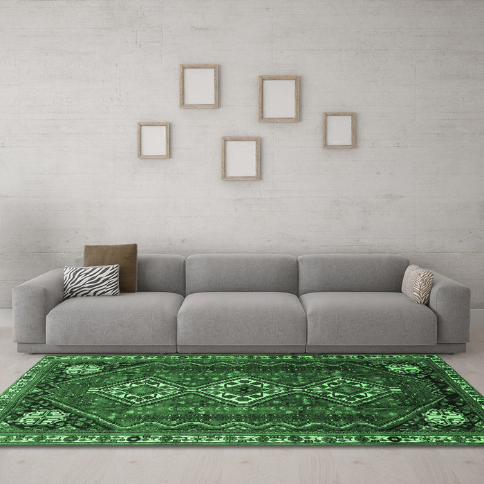 Machine Washable Persian Emerald Green Traditional Area Rugs in a Living Room,, wshtr1387emgrn