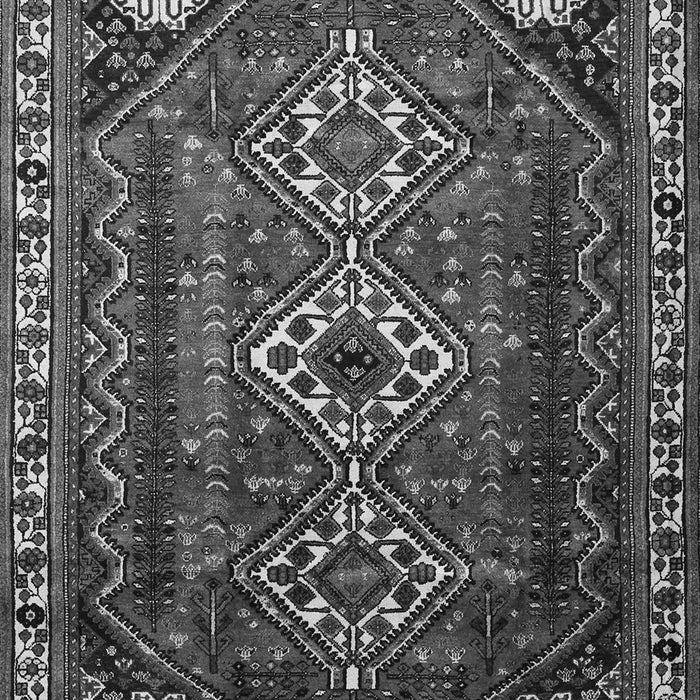 Serging Thickness of Machine Washable Persian Gray Traditional Rug, wshtr1387gry