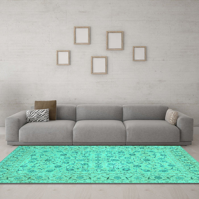 Machine Washable Persian Turquoise Traditional Area Rugs in a Living Room,, wshtr138turq