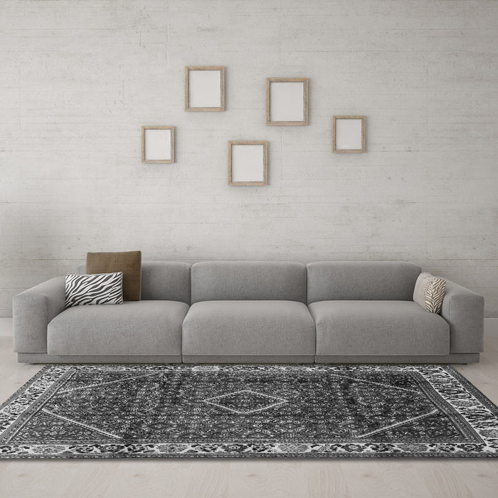 Machine Washable Persian Gray Traditional Rug in a Living Room,, wshtr1392gry