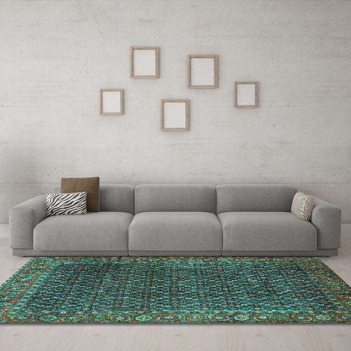 Machine Washable Persian Turquoise Traditional Area Rugs in a Living Room,, wshtr1394turq