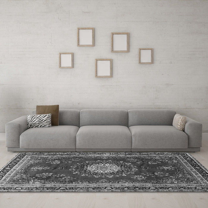 Machine Washable Persian Gray Traditional Rug in a Living Room,, wshtr1395gry
