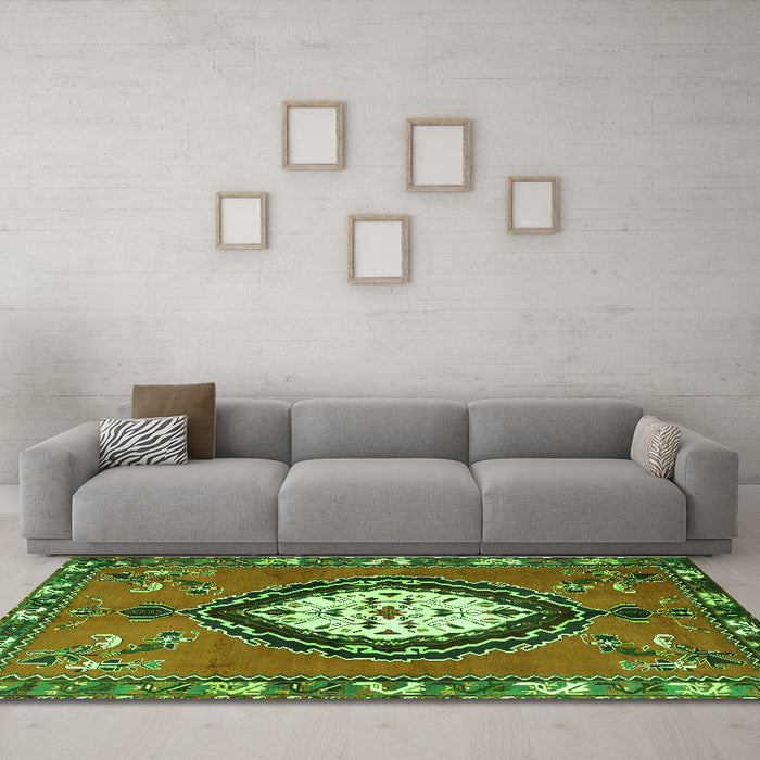Machine Washable Medallion Green Traditional Area Rugs in a Living Room,, wshtr1397grn