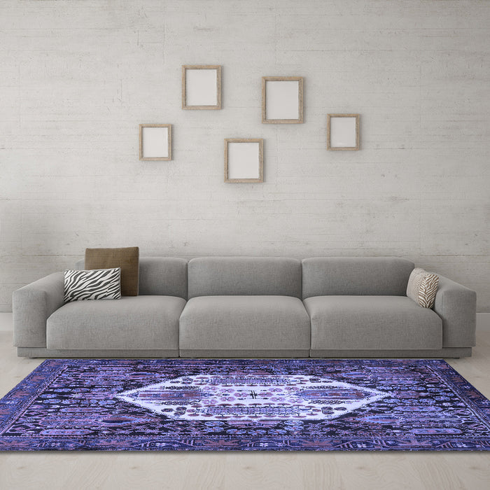 Machine Washable Persian Blue Traditional Rug in a Living Room, wshtr1398blu