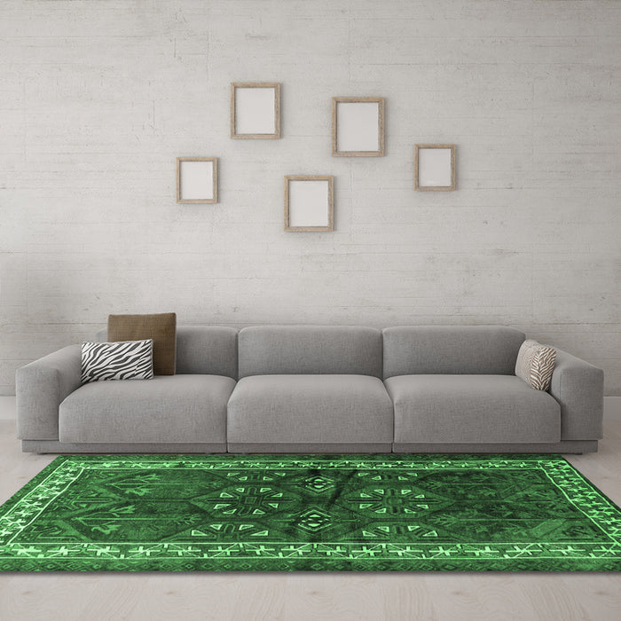 Machine Washable Persian Emerald Green Traditional Area Rugs in a Living Room,, wshtr1399emgrn