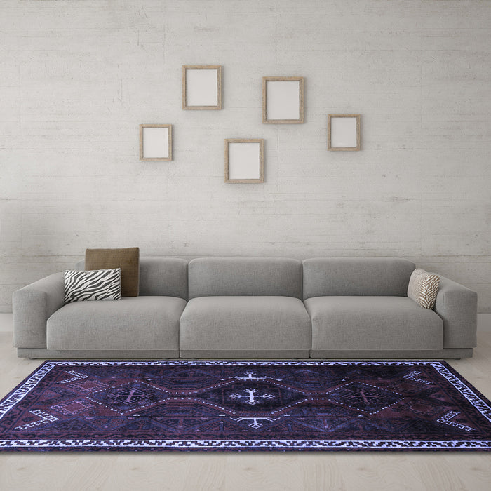 Machine Washable Persian Blue Traditional Rug in a Living Room, wshtr1402blu