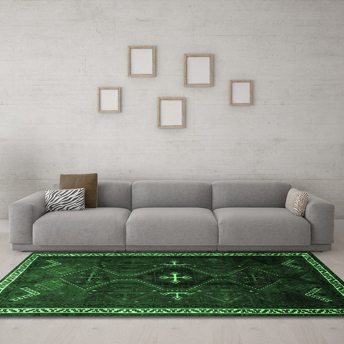 Machine Washable Persian Emerald Green Traditional Area Rugs in a Living Room,, wshtr1402emgrn