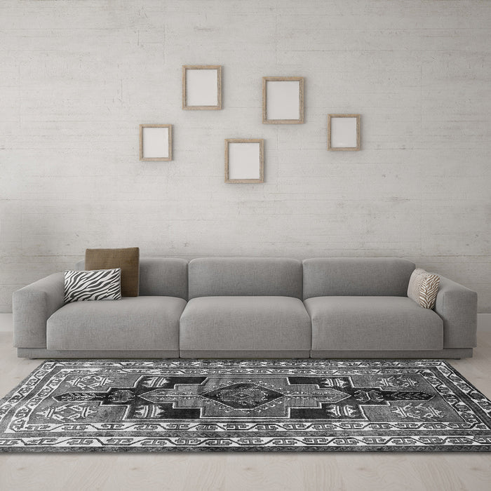 Machine Washable Persian Gray Traditional Rug in a Living Room,, wshtr1408gry