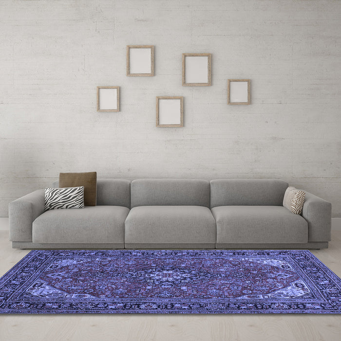 Machine Washable Medallion Blue Traditional Rug in a Living Room, wshtr140blu