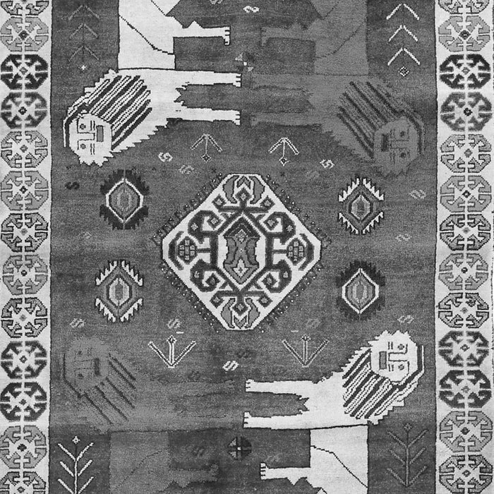Serging Thickness of Machine Washable Animal Gray Traditional Rug, wshtr1417gry