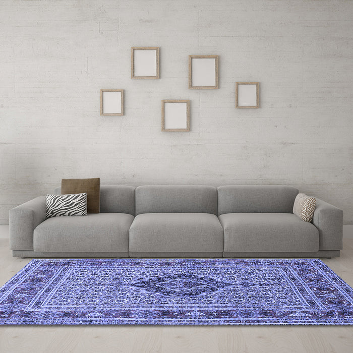Machine Washable Medallion Blue Traditional Rug in a Living Room, wshtr1418blu