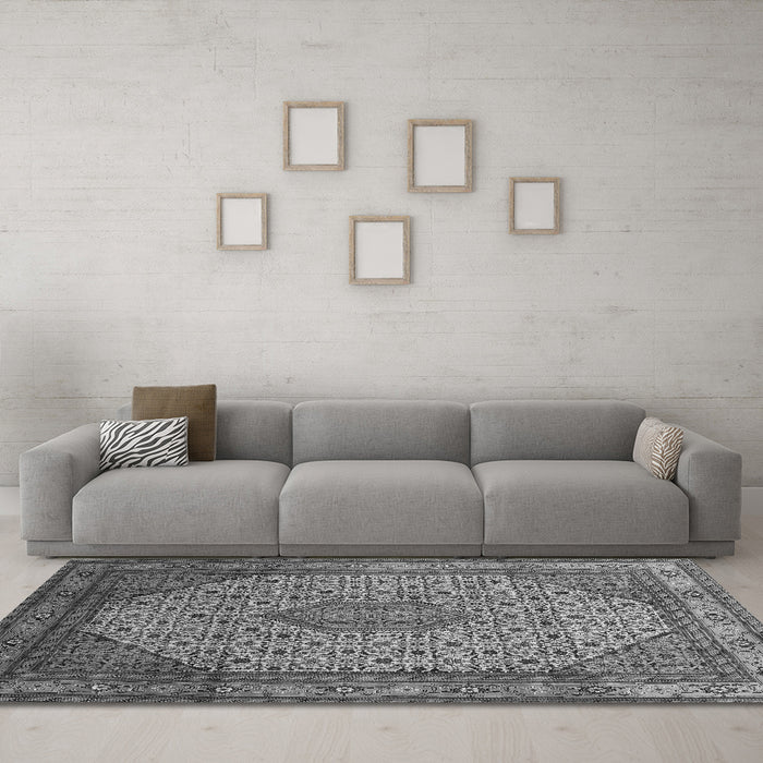 Machine Washable Medallion Gray Traditional Rug in a Living Room,, wshtr141gry