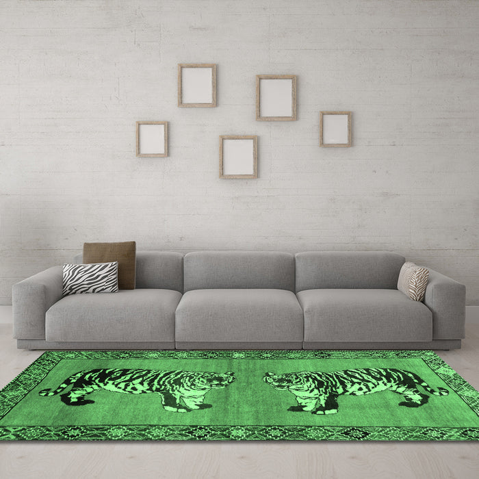 Machine Washable Persian Emerald Green Traditional Area Rugs in a Living Room,, wshtr1421emgrn