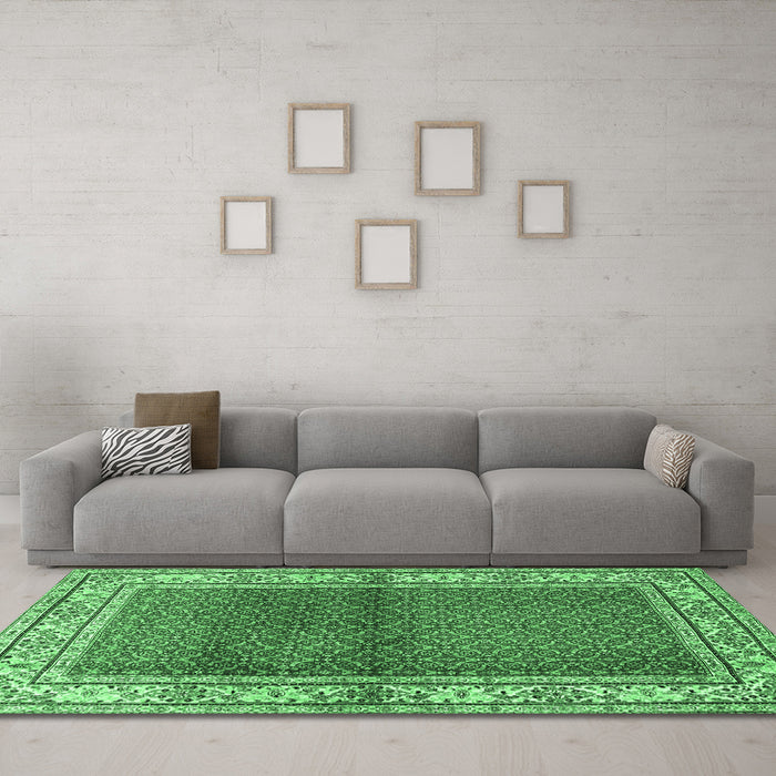 Machine Washable Persian Emerald Green Traditional Area Rugs in a Living Room,, wshtr1422emgrn