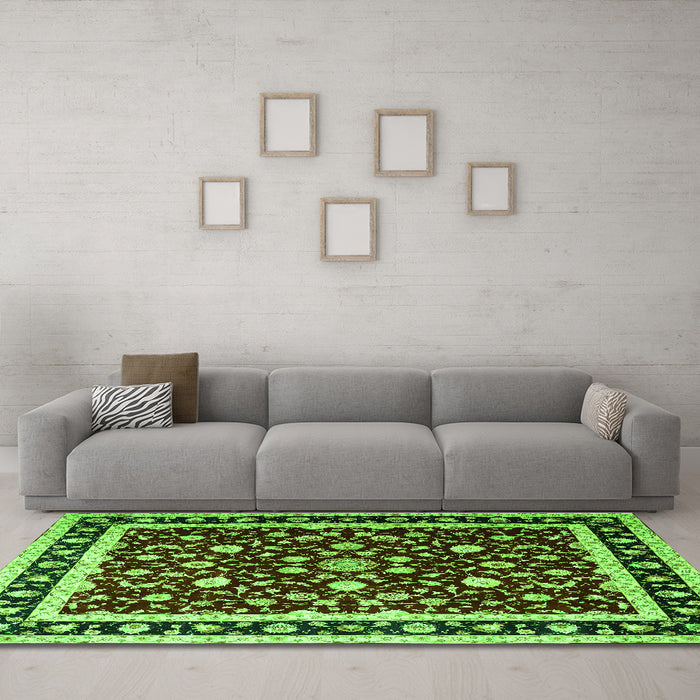 Machine Washable Persian Green Traditional Area Rugs in a Living Room,, wshtr1429grn