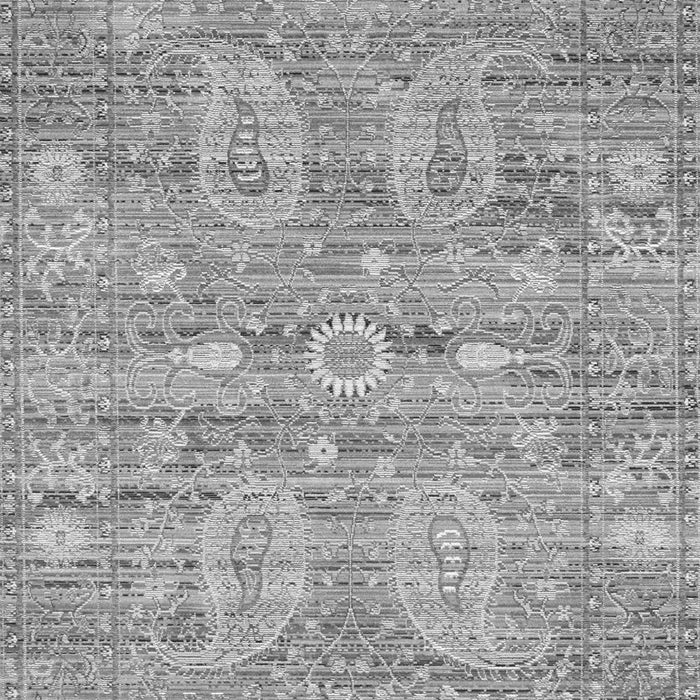 Serging Thickness of Machine Washable Persian Gray Traditional Rug, wshtr142gry