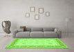 Machine Washable Persian Green Traditional Area Rugs in a Living Room,, wshtr1433grn