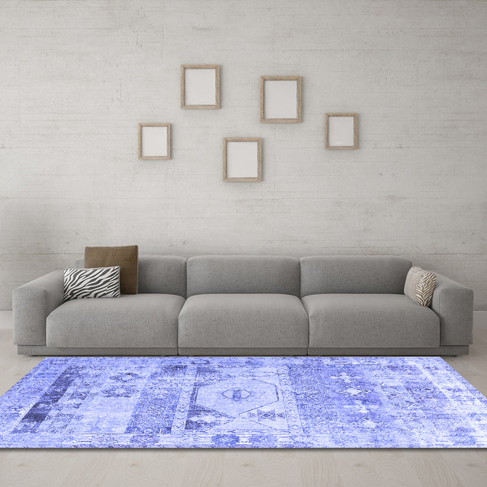 Machine Washable Persian Blue Traditional Rug in a Living Room, wshtr1434blu