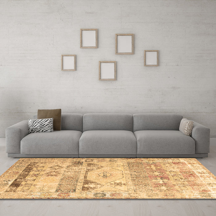 Machine Washable Persian Brown Traditional Rug in a Living Room,, wshtr1434brn