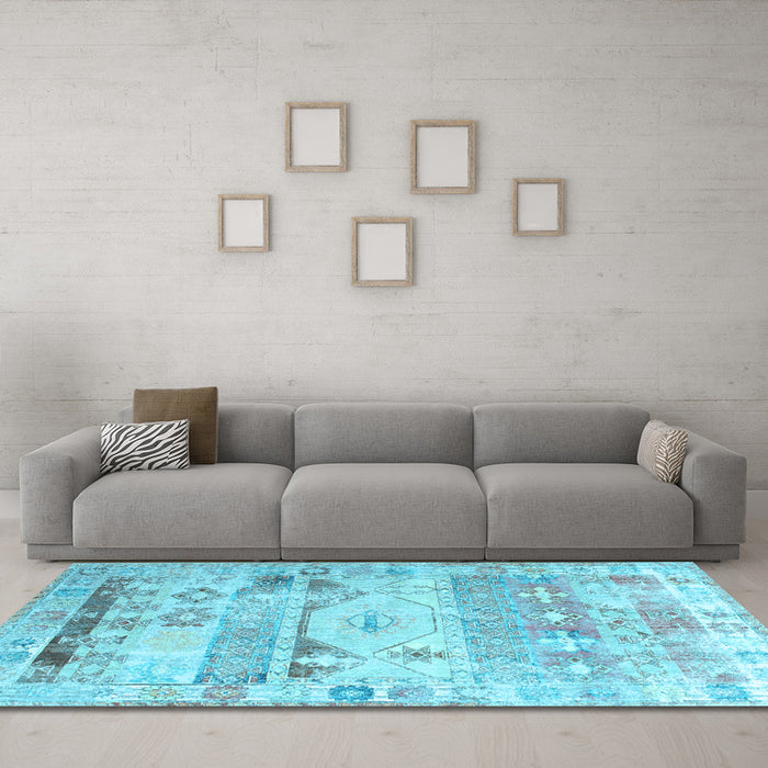 Machine Washable Persian Light Blue Traditional Rug in a Living Room, wshtr1434lblu