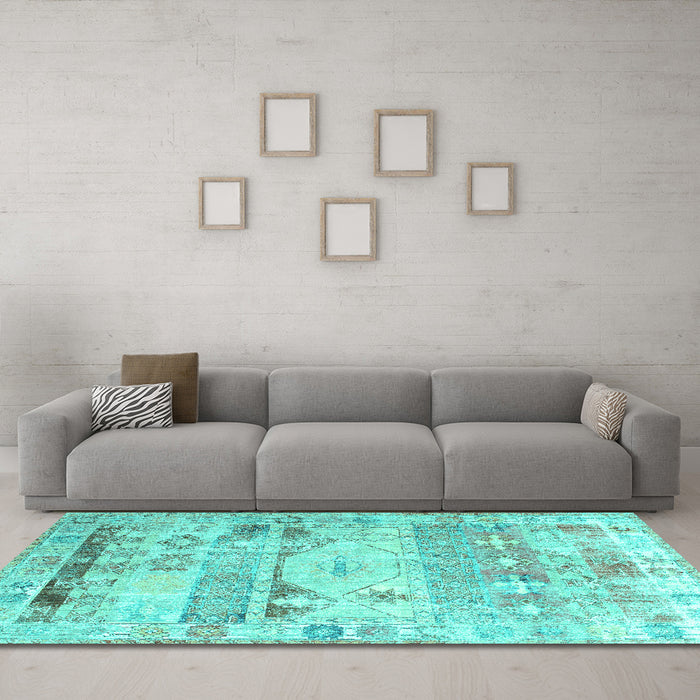 Machine Washable Persian Turquoise Traditional Area Rugs in a Living Room,, wshtr1434turq