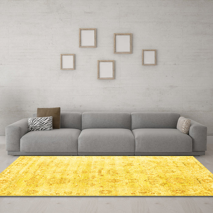 Machine Washable Persian Yellow Traditional Rug in a Living Room, wshtr1437yw