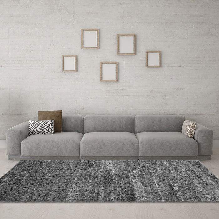 Machine Washable Persian Gray Traditional Rug in a Living Room,, wshtr1438gry