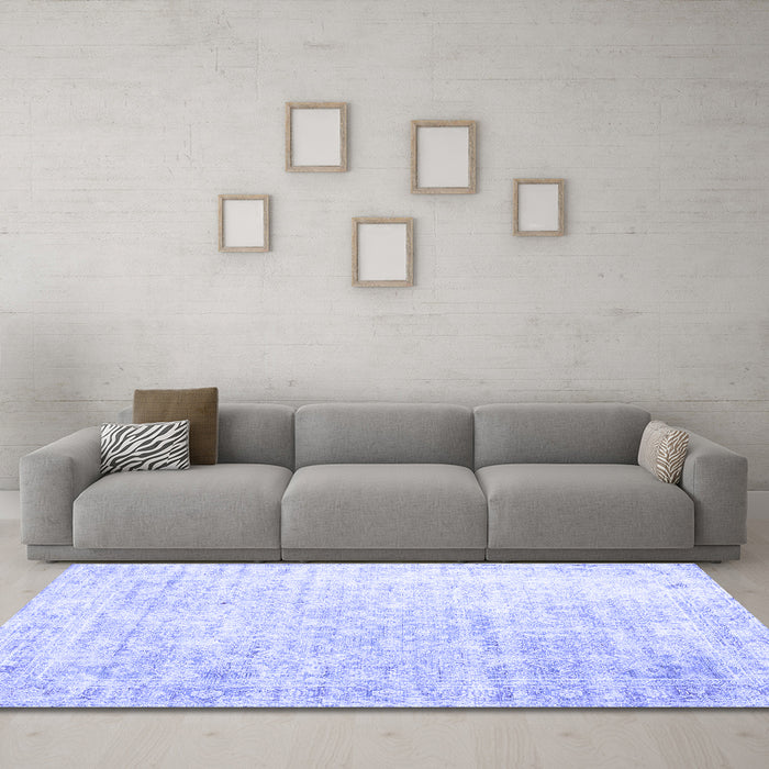 Machine Washable Persian Blue Traditional Rug in a Living Room, wshtr1440blu